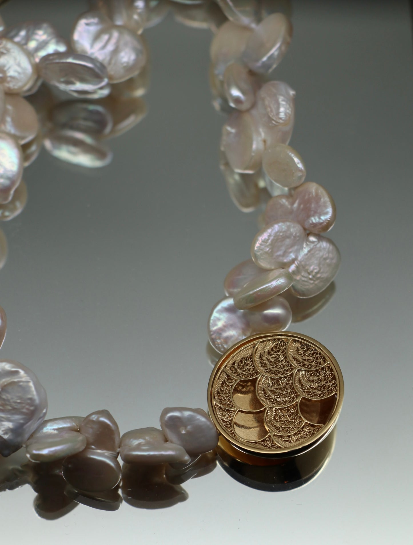D'OURO FILIGRANA COLAR COM PÉROLAS
